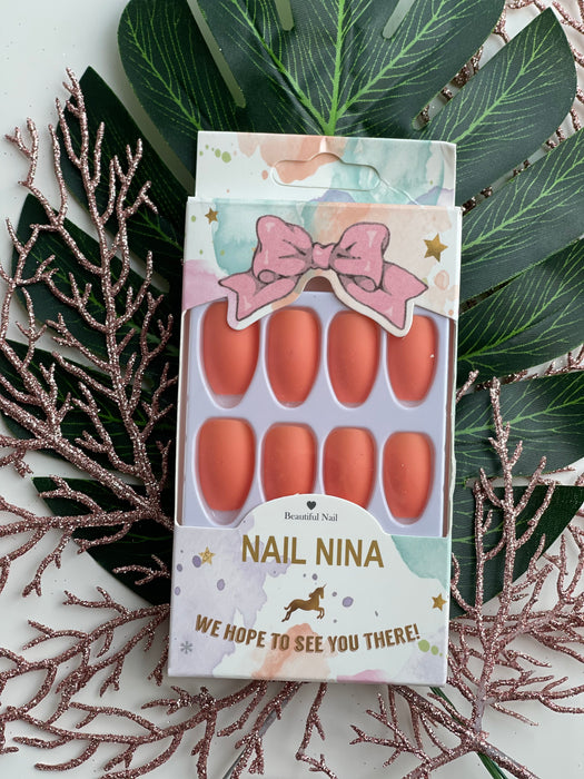 Pink fake nails mat color