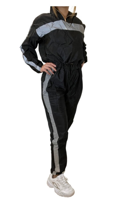 Windbreaker activewear jogger suit