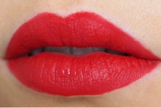 05 Cherry colour lipstick